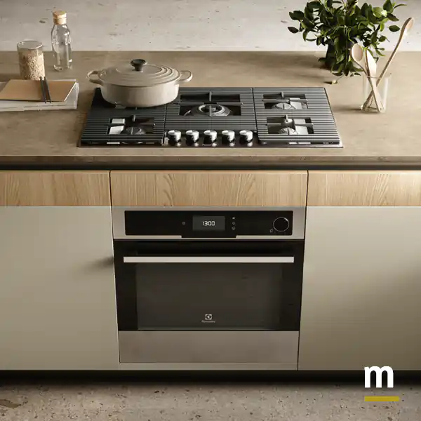Forno sotto piano di cottura